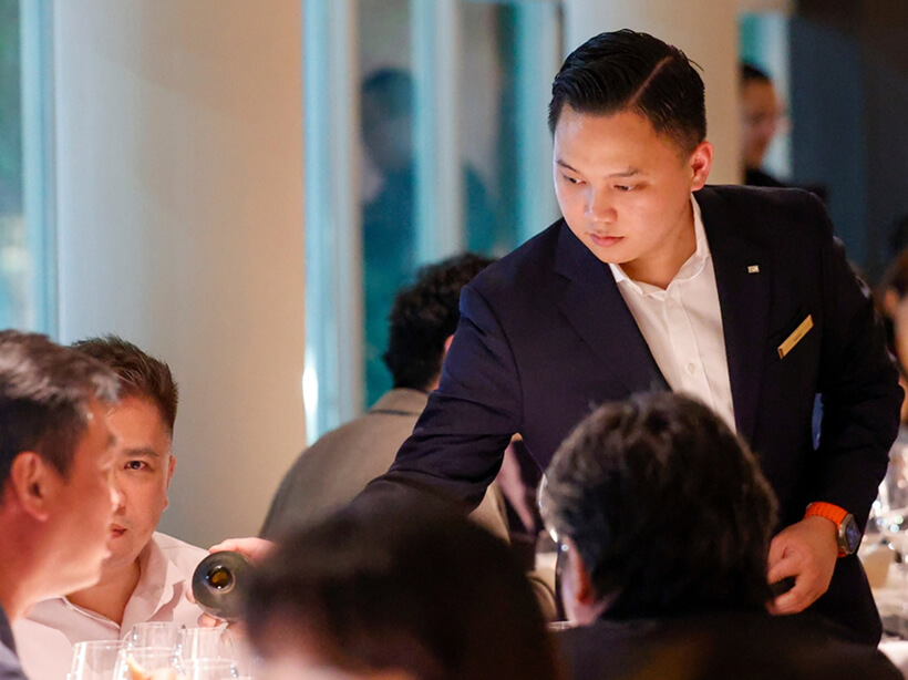 WHERE FRIENDS AND FLAVOURS MEET.